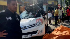 Kecelakaan maut terjadi di Jalur Klemuk Batu, satu pengendara motor tewas setelah melaju dengan kecepatan tinggi.