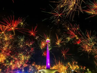 Polda Metro Jaya menutup total ruas Jalan Sudirman-Thamrin untuk Car Free Night menyambut Tahun Baru 2026.