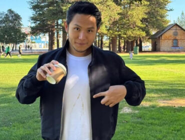 Feisal Hamka, putra Jusuf Hamka, tercatat memborong ratusan juta saham CMNP di Bursa Efek Indonesia.