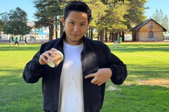 
Feisal Hamka, putra Jusuf Hamka, tercatat memborong ratusan juta saham CMNP di Bursa Efek Indonesia.