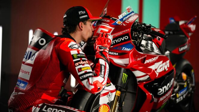 
Marc Marquez memprioritaskan bertahan di Ducati jelang kontrak MotoGP 2027.