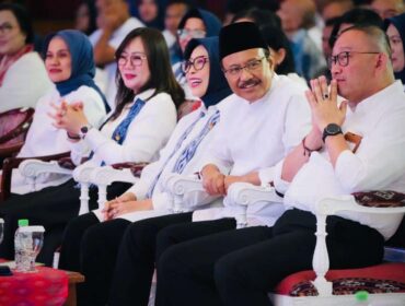 Pemerintah mulai membangun 104 gedung permanen Sekolah Rakyat sebagai program pendidikan gratis nasional.