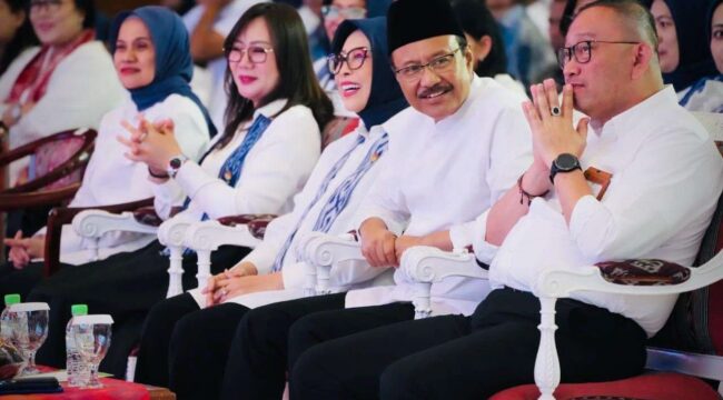 Pemerintah mulai membangun 104 gedung permanen Sekolah Rakyat sebagai program pendidikan gratis nasional.