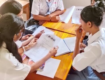 Siswi Alor NTT menulis surat untuk Presiden Prabowo