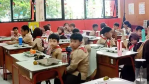 Ilustrasi: Pelaksanaan program Makan Bergizi Gratis (MBG) di SDN Jati 03 Pulogadung, Jakarta Timur, Rabu (7/5/2025).