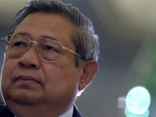 berharap analisisnya salah sehingga Perang Dunia III tidak terjadi