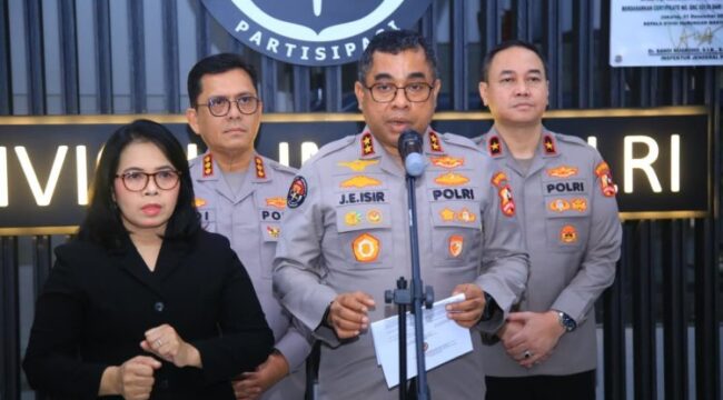Polisi menyelidiki dugaan penyiraman air keras terhadap aktivis KontraS yang terjadi di kawasan Salemba.