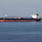 Kapal tanker Thailand melintasi Selat Hormuz